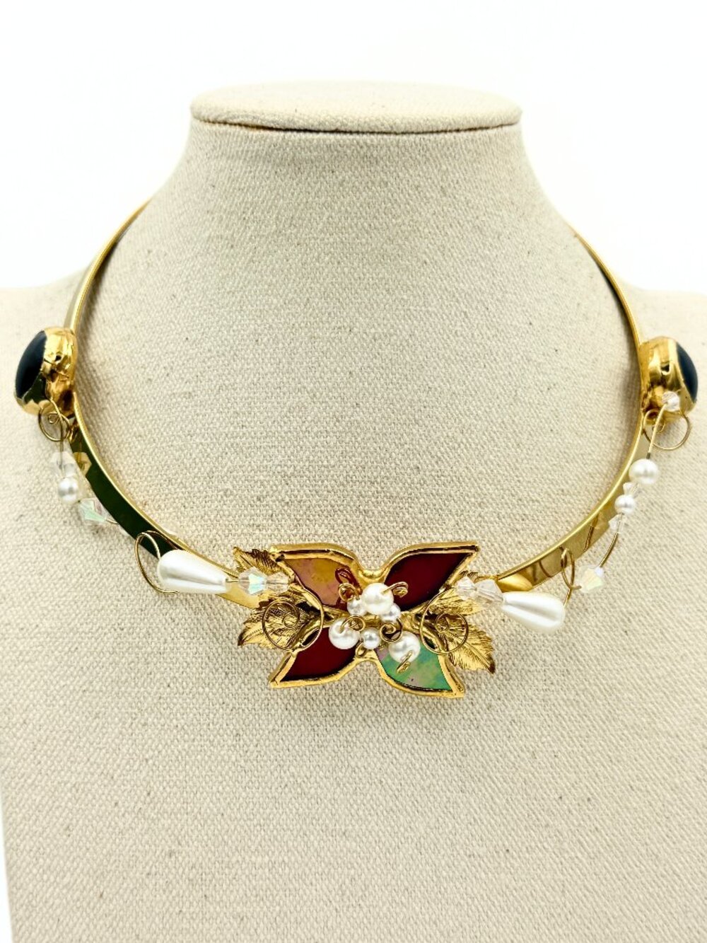 Stunning Gold Plate Autumn Vibe Acrylic Faux Pearls Poured Glass Choker Necklace